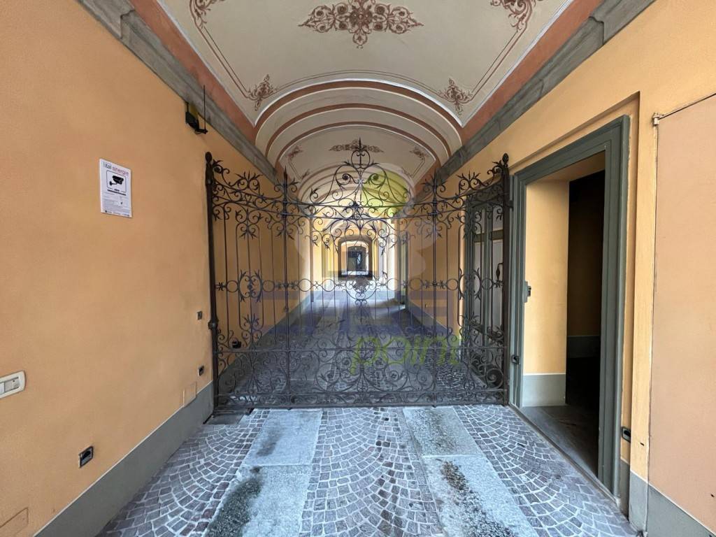 Negozio in affitto a Cremona via ruggero manna