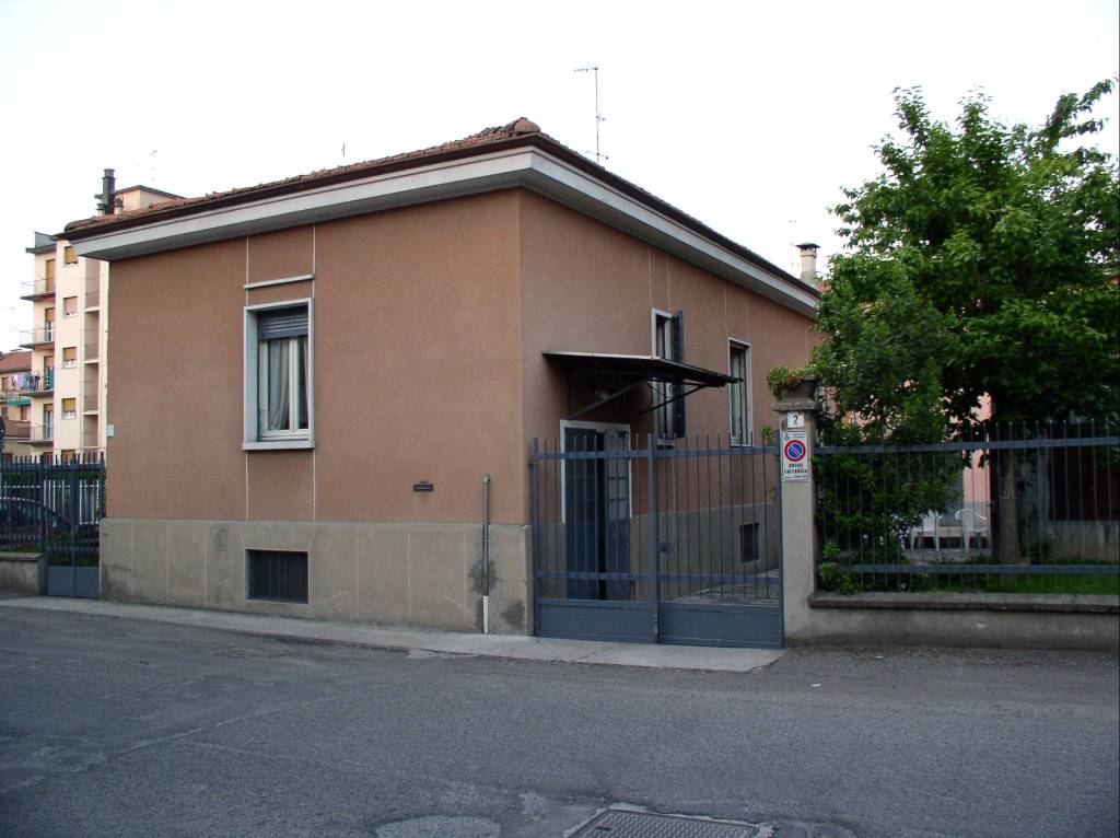 Villa in in vendita da privato a Voghera via Luigi Einaudi, 2