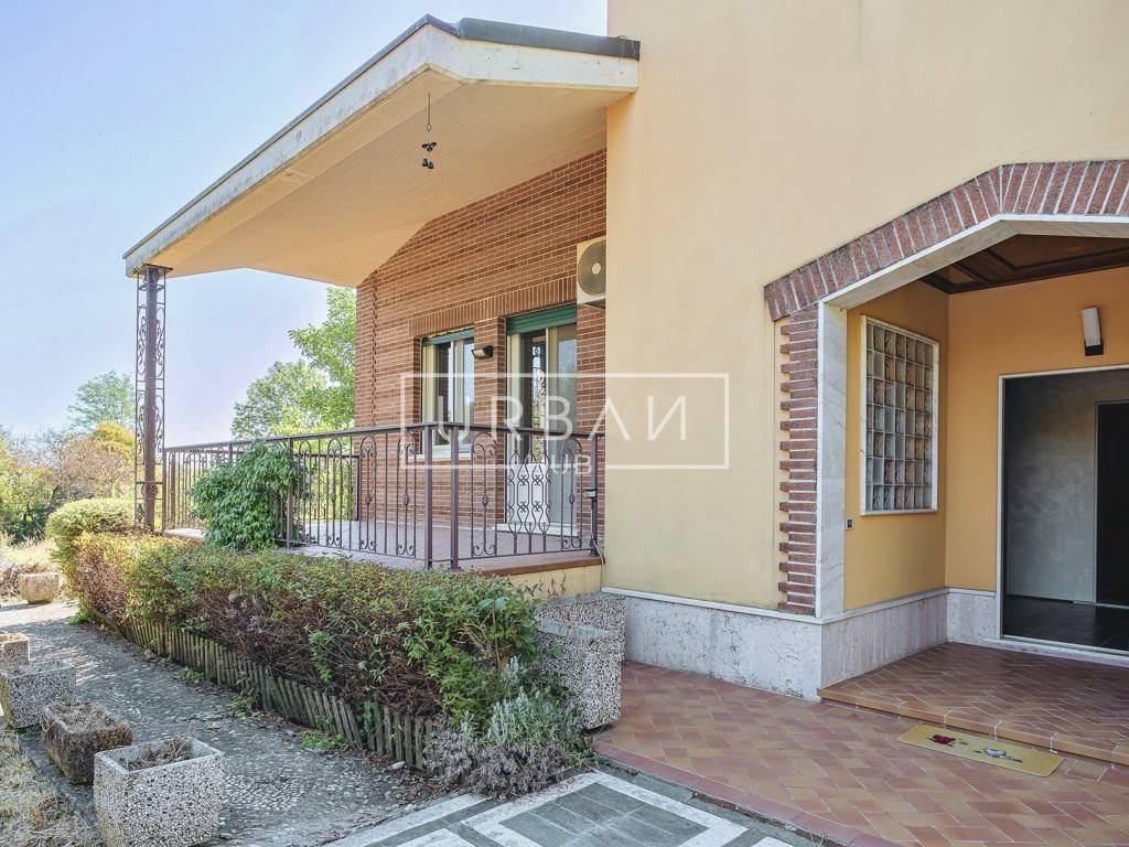Villa in vendita a Santarcangelo di Romagna via Gavine, 38