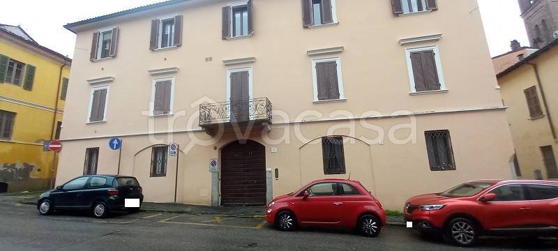 Garage in vendita a Cremona via Cesare Speciano