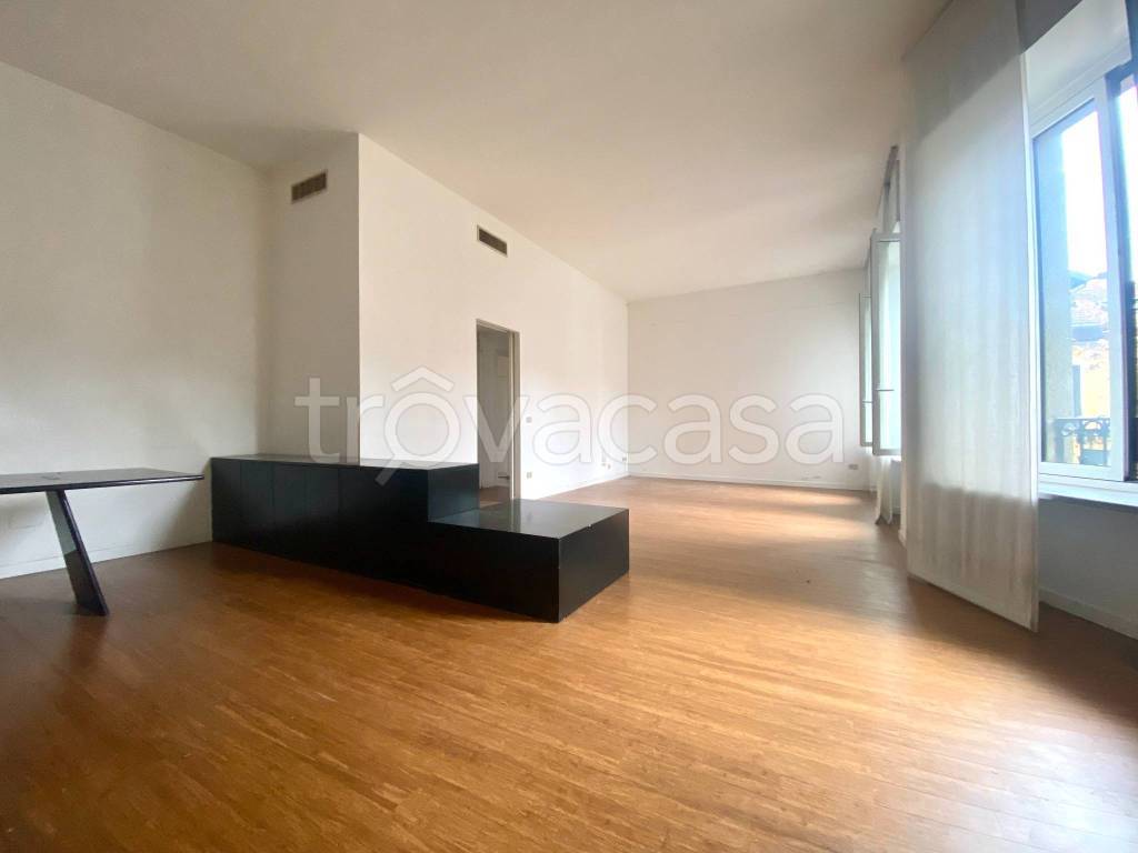 Appartamento in affitto a Milano piazzale Francesco Bacone, 2