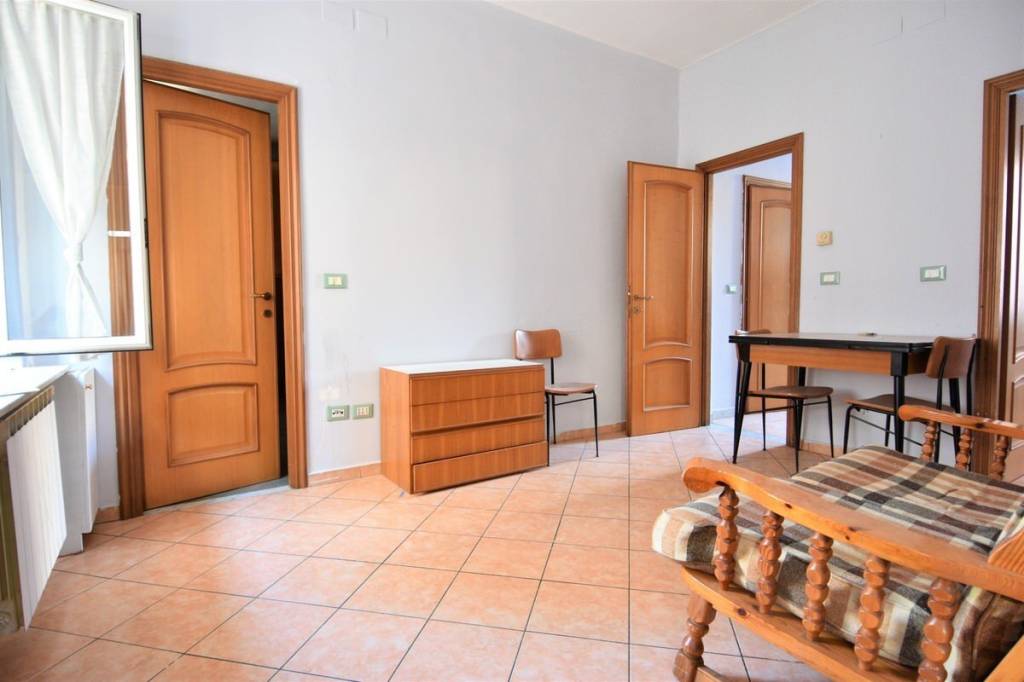 Appartamento in vendita a Genova via Chiaravagna