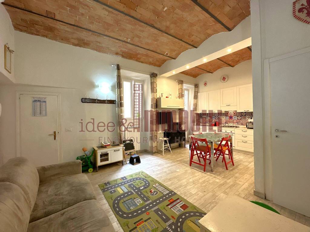 Appartamento in vendita a Firenze via Giovan Battista Niccolini
