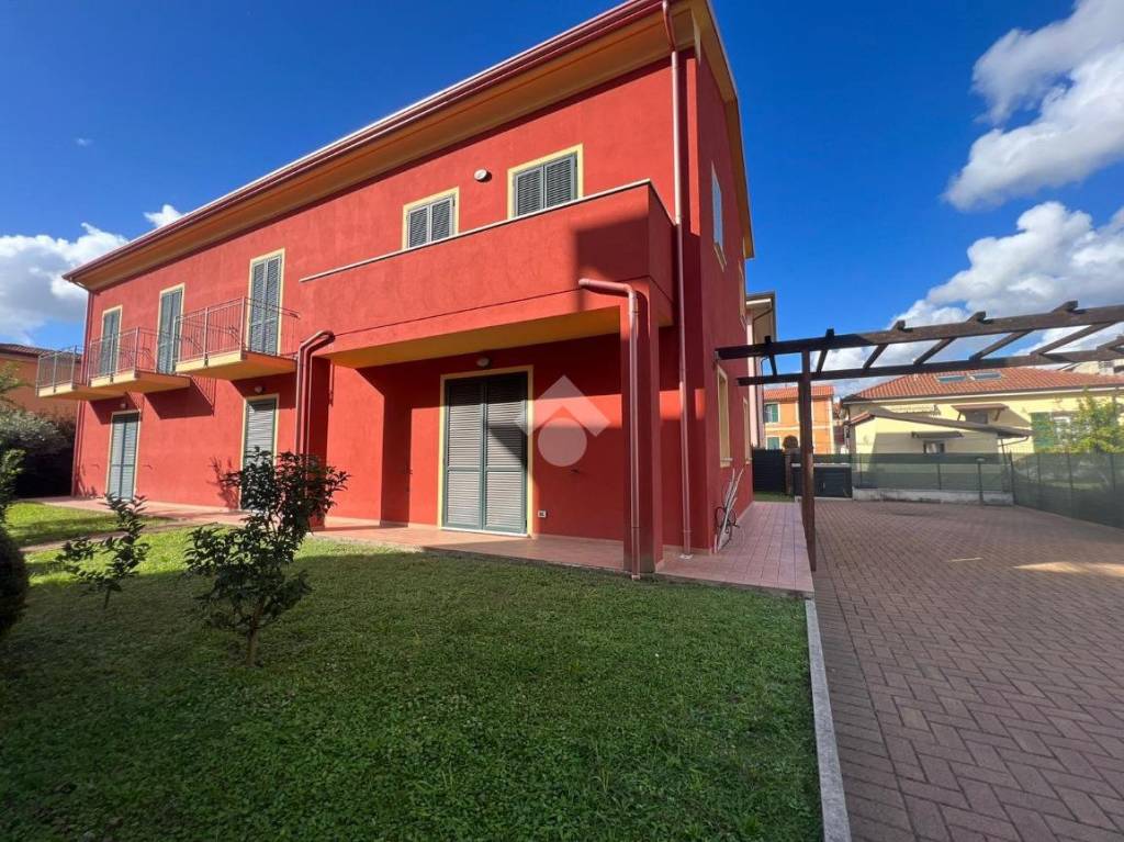 Villa Bifamiliare in vendita a La Spezia via Capraia