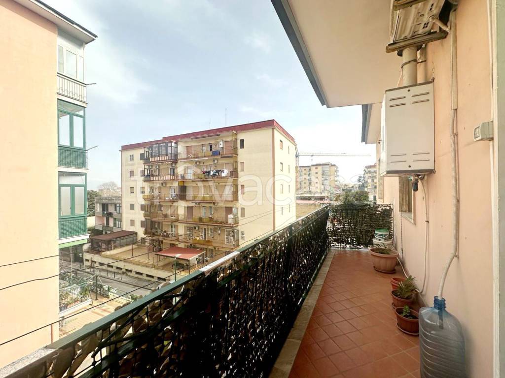 Appartamento in vendita a Napoli via Aspromonte, 13