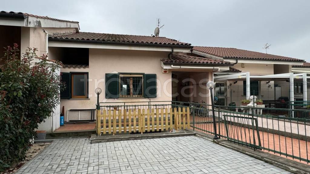 Villa Bifamiliare in vendita ad Ariccia via delle Albicocche