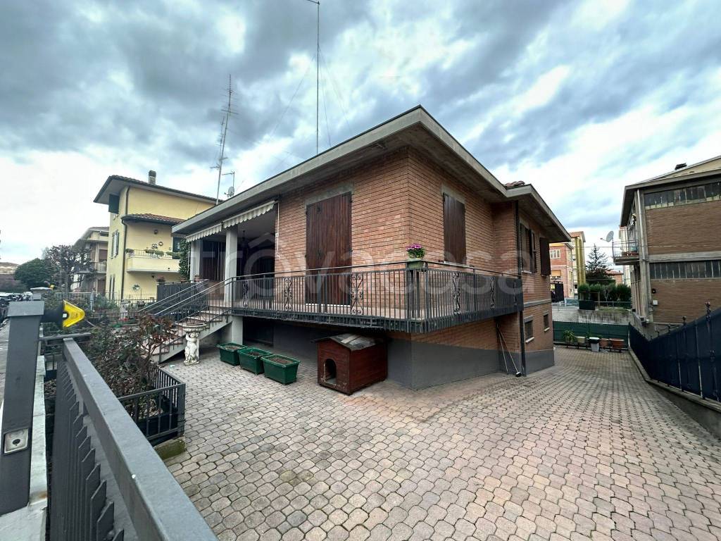 Villa in vendita a Sassuolo viale San Giorgio, 17