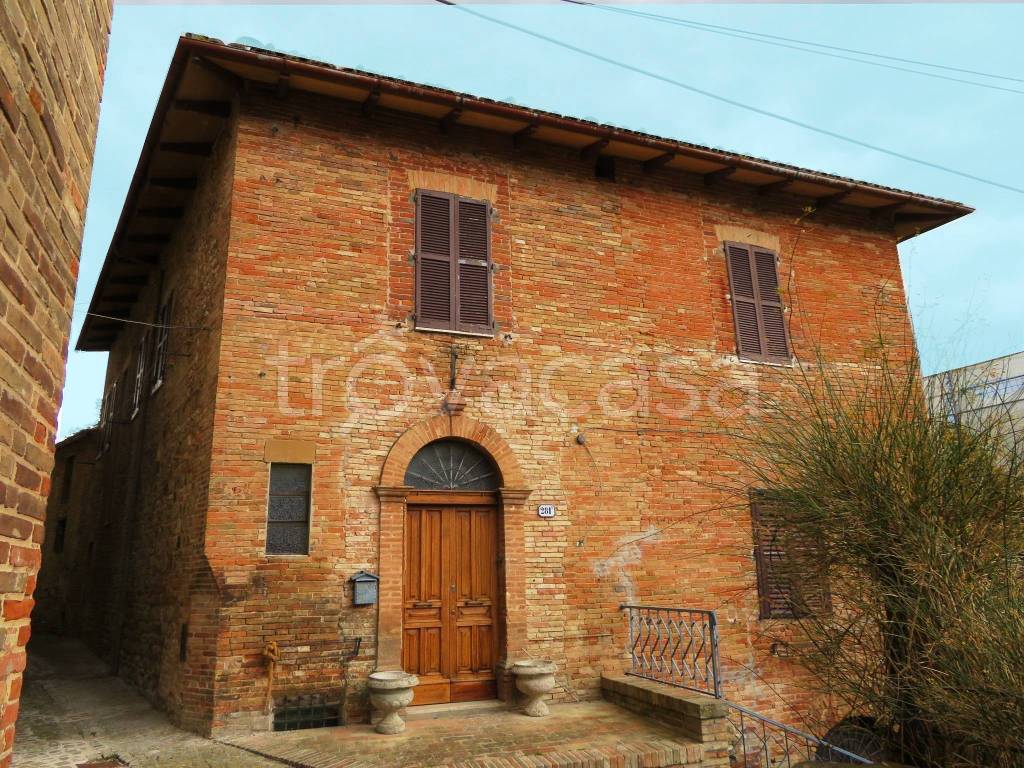 Casa Indipendente in vendita a Sarnano via della Costa, 281a