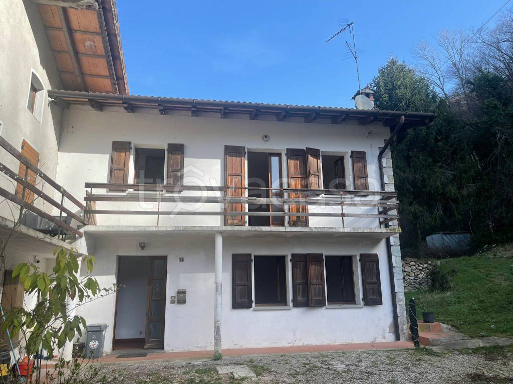 Villa a Schiera in vendita a Faedis borgo Canal del Ferro