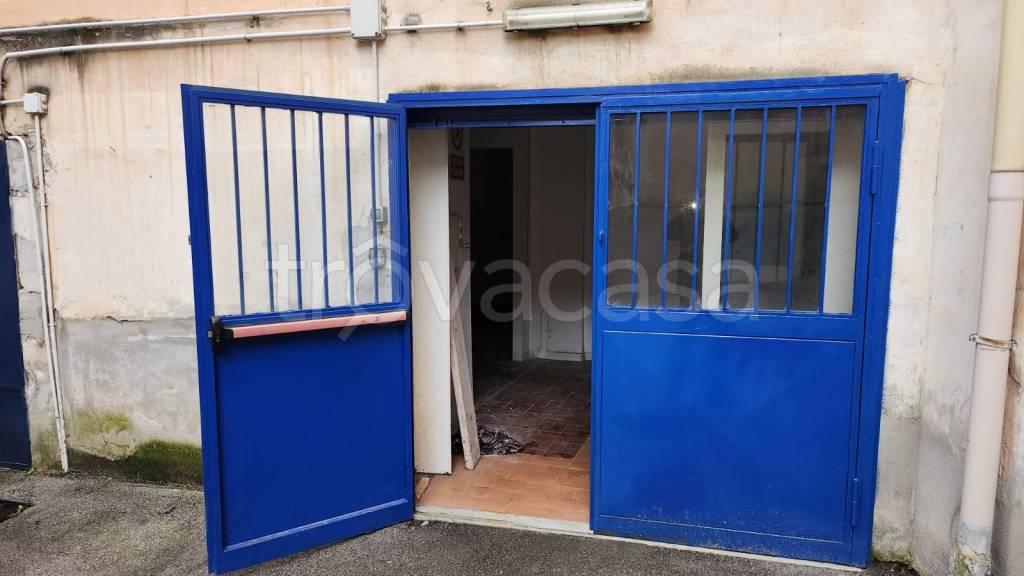 Garage in vendita a Portici via Privata Ascione, 20