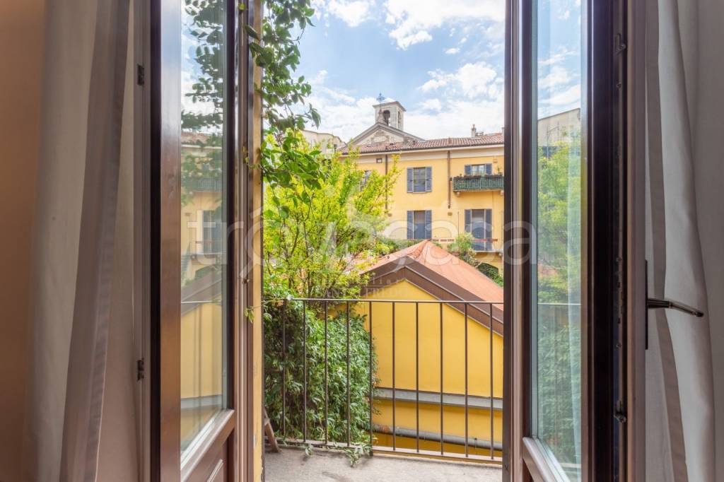 Appartamento in vendita a Milano corso di porta vigentina ,1