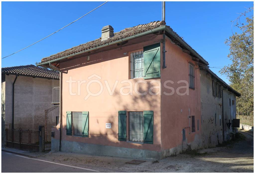 Casa Indipendente in vendita ad Arignano via Giuseppe Garibaldi, 24