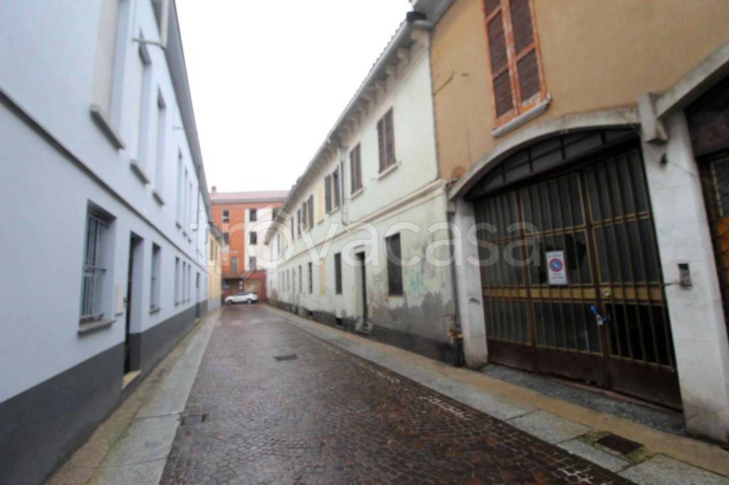 Appartamento in vendita a Vigevano via dei Domenicani, 2