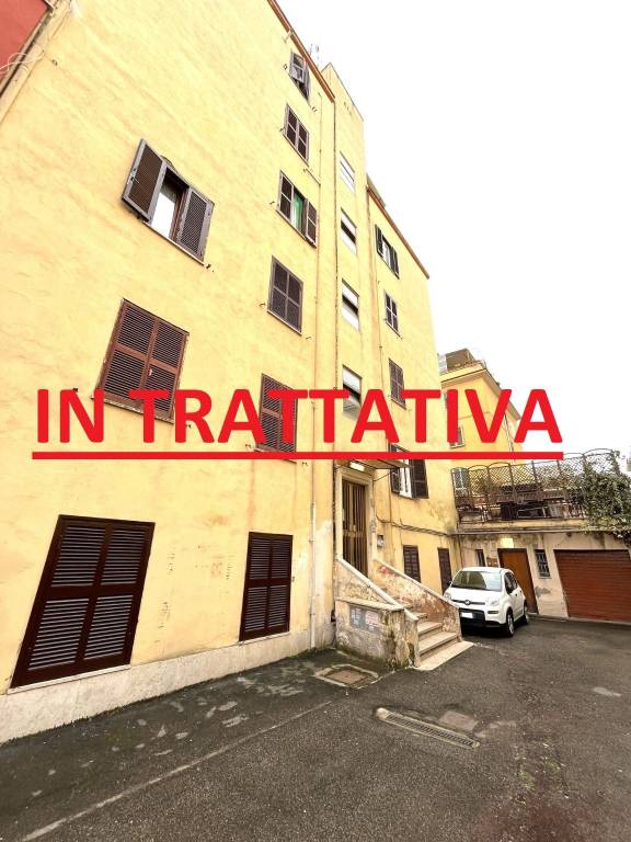 Appartamento in vendita a Roma via delle Genziane, 19