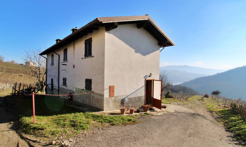 Villa in vendita a Colli Verdi località Casa Vannone