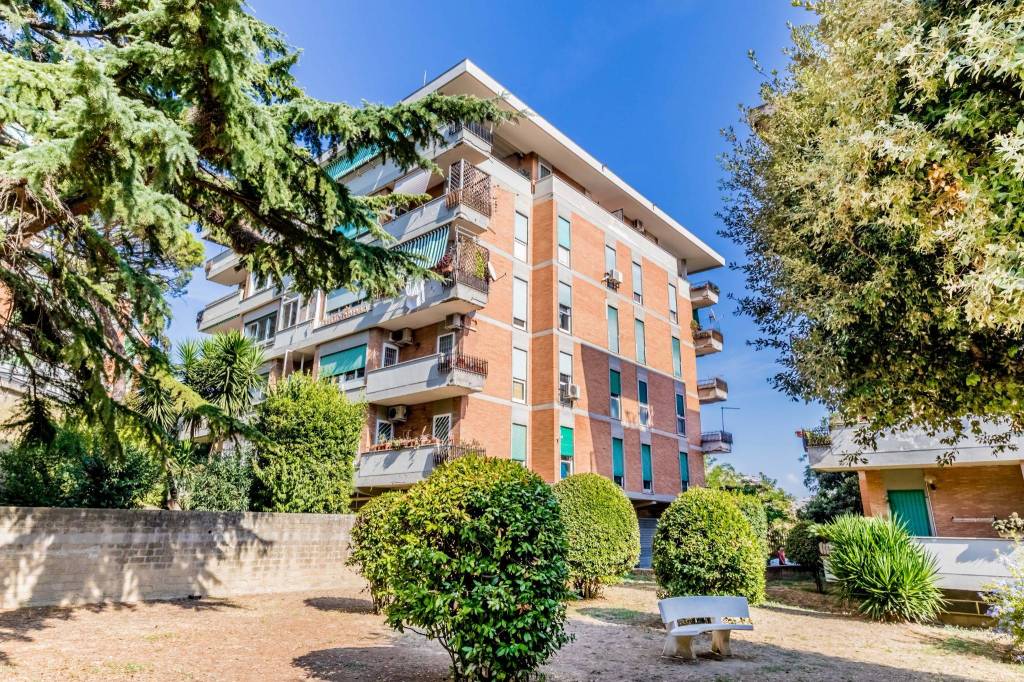 Appartamento in vendita a Roma via Giannetto Valli, 95