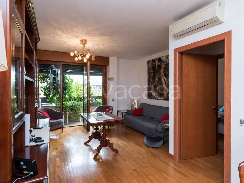 Appartamento in vendita a Treviglio via Pontirolo