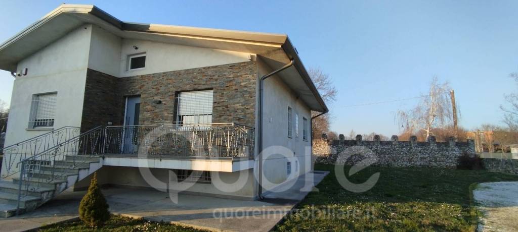Villa in vendita a Pozzuolo del Friuli via Delle Scuole
