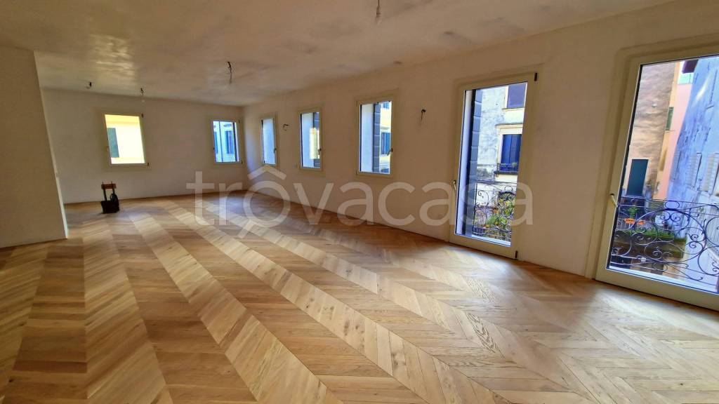 Appartamento in vendita a Treviso piazza duomo