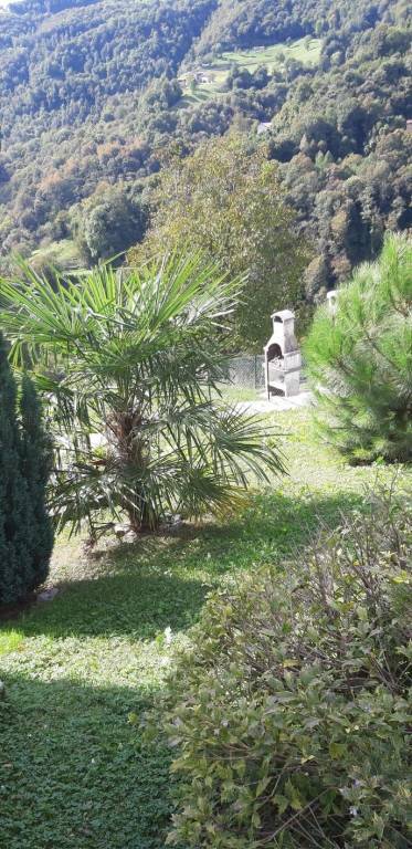 Appartamento in vendita a Val Brembilla via Alcide De Gasperi