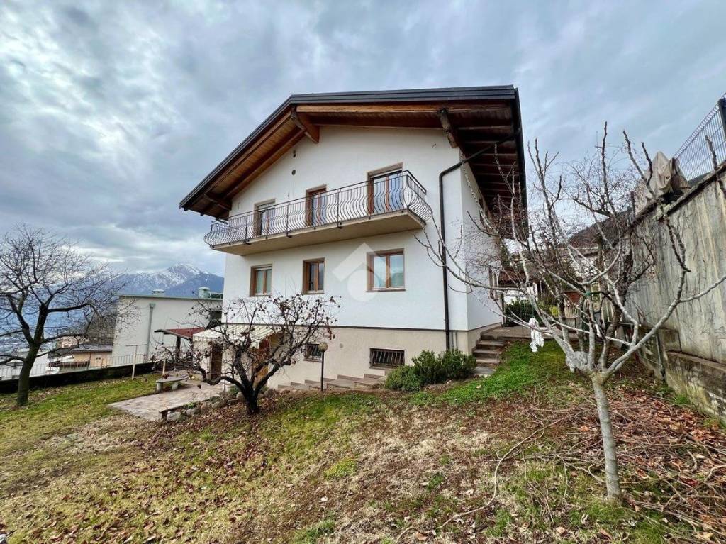 Villa Bifamiliare in vendita a Trento via dei Pradestei, 10
