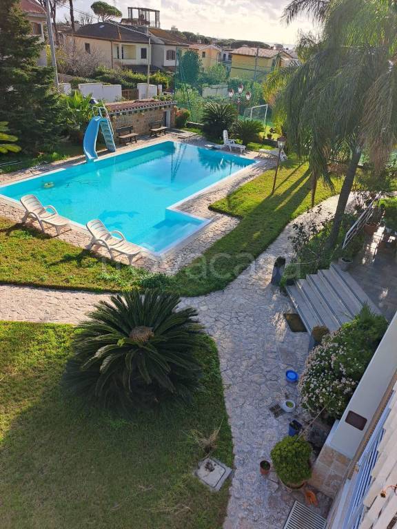 Villa in in vendita da privato ad Anzio via Letizia in Fiore, 37