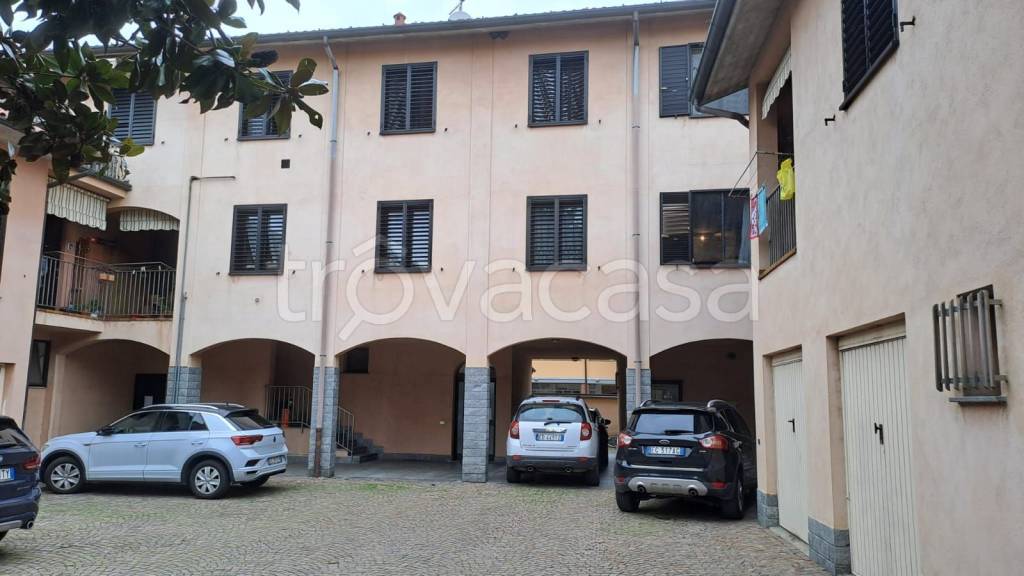 Appartamento in vendita a Gornate Olona via Vittorio Veneto, 3
