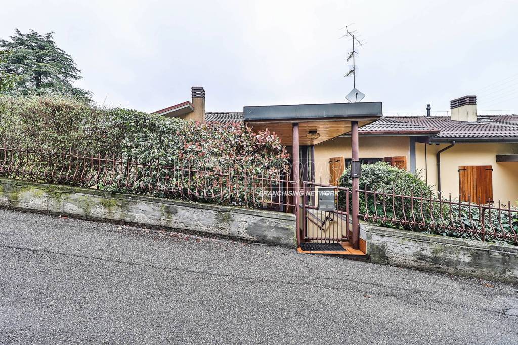 Villa a Schiera in vendita a Pianoro via Valle Verde