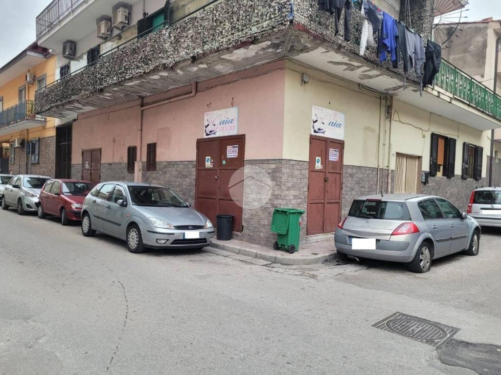 Garage in vendita ad Arzano via Sanremo