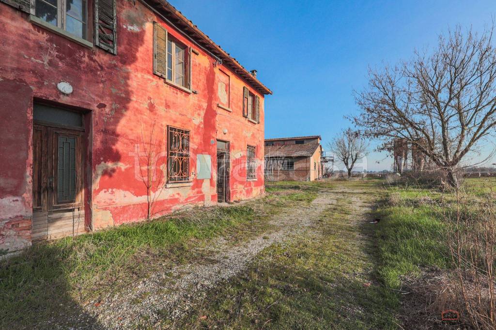 Villa in vendita a Forlì via Scaletta