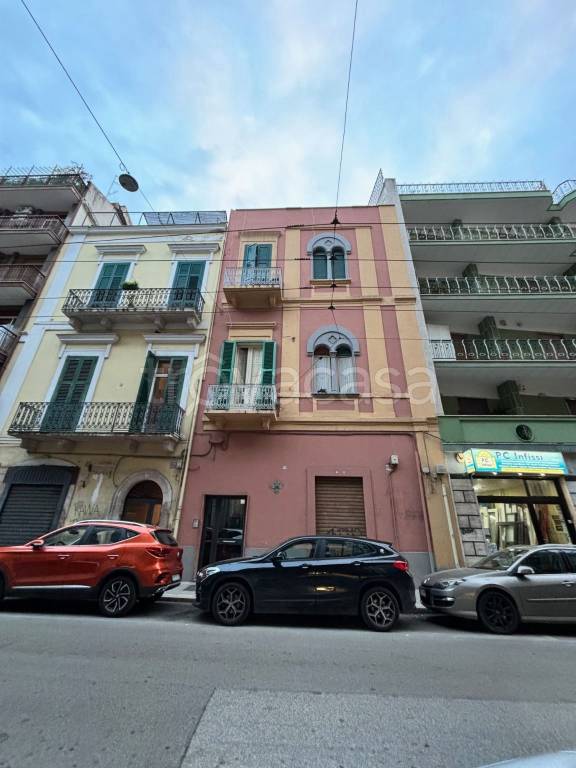 Appartamento in vendita a Bari via Napoli, 106