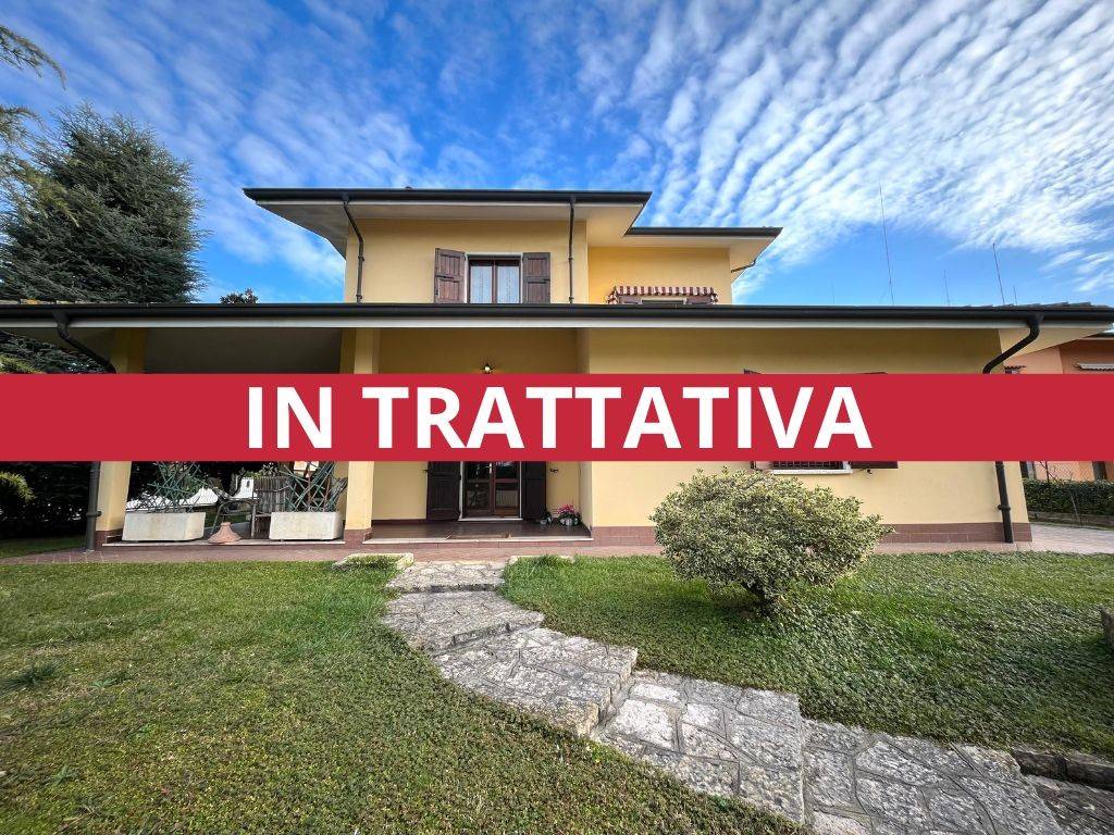 Villa in vendita a Curtatone via Levata, 17