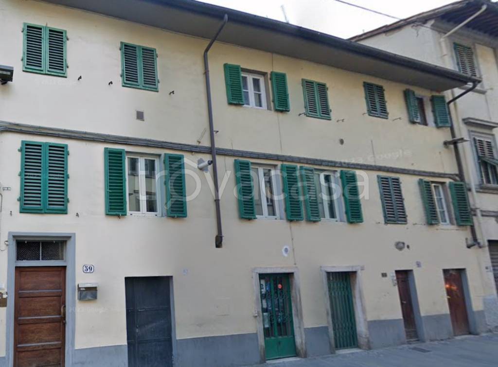 Magazzino in in affitto da privato a Firenze via Palazzuolo, 89r