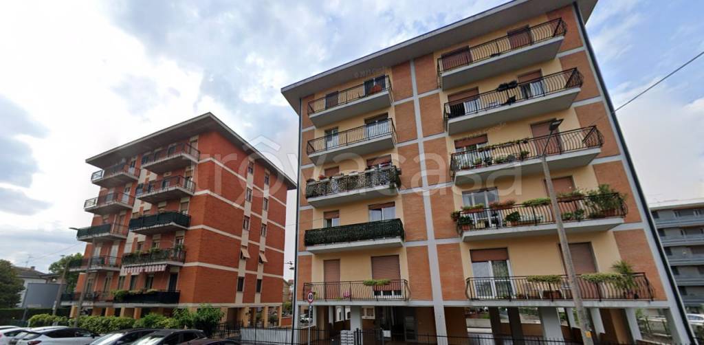 Appartamento in affitto a Verona via Guglielmo Bravo