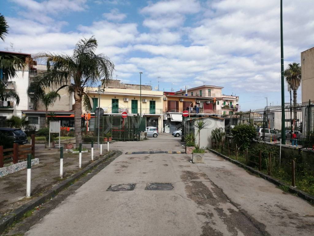 Appartamento in vendita a Napoli viale 4 Aprile, 72