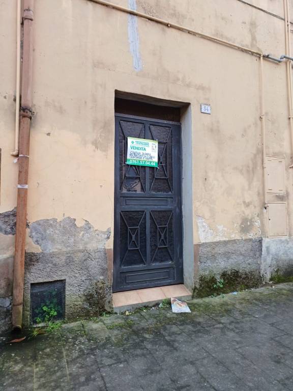 Magazzino in vendita a Castel Sant'Elia via santuario, 54