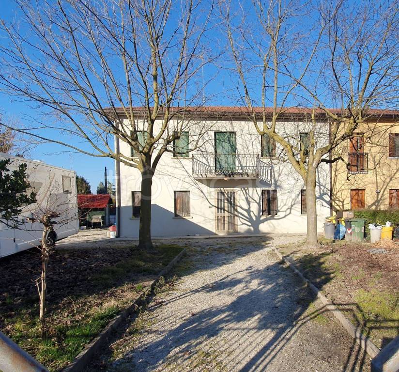 Villa a Schiera in vendita a Oderzo via Comunale di Camino, 35