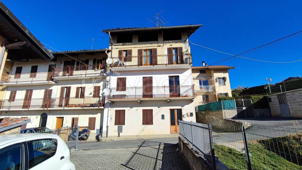 Appartamento in vendita a Biella strada del Monte
