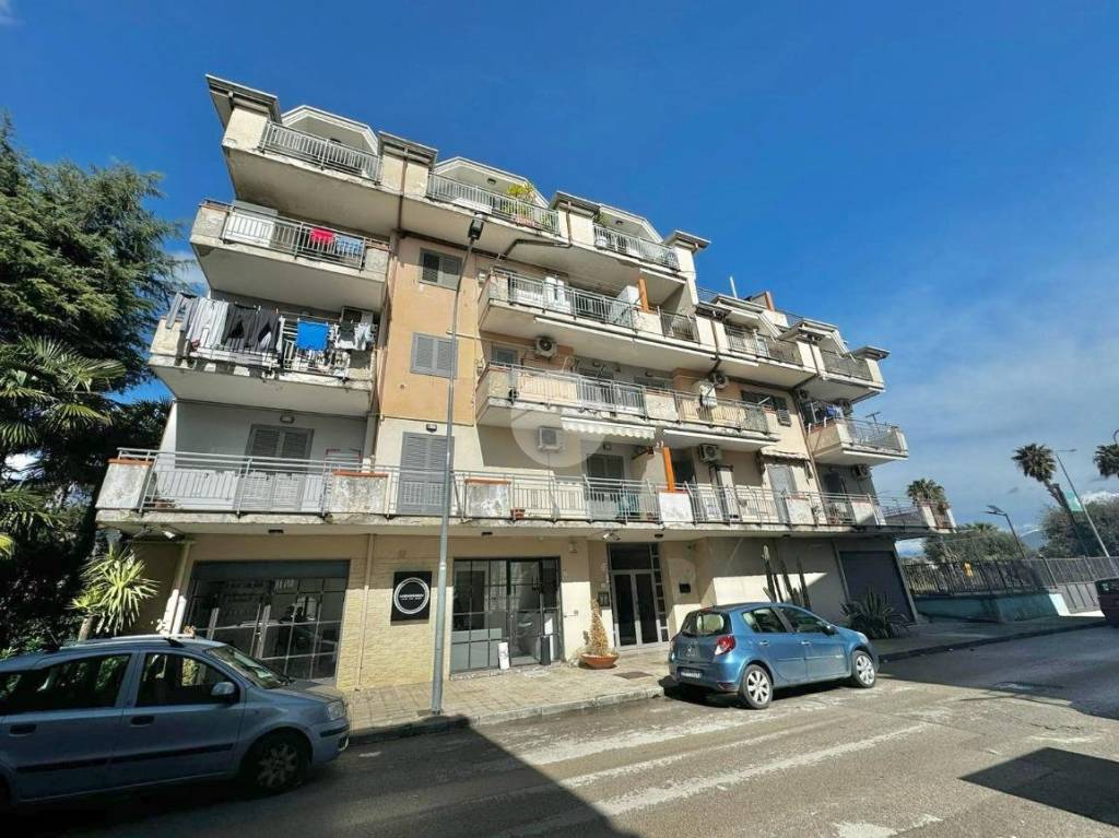 Appartamento in vendita ad Acerra via Francesco Caracciolo, 29