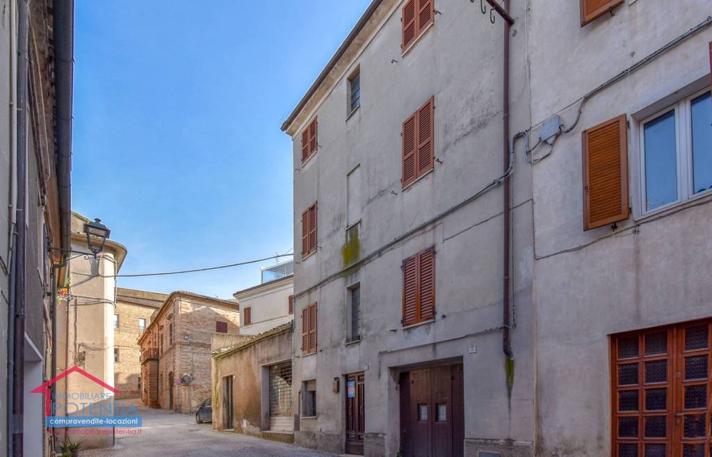 Casa Indipendente in vendita a Potenza Picena via Umberto I, 38