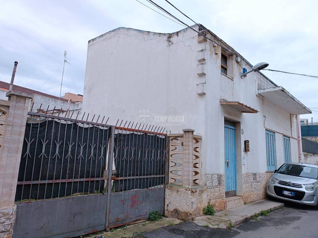 Casa Indipendente in vendita a Bari vico IV della Croce 8