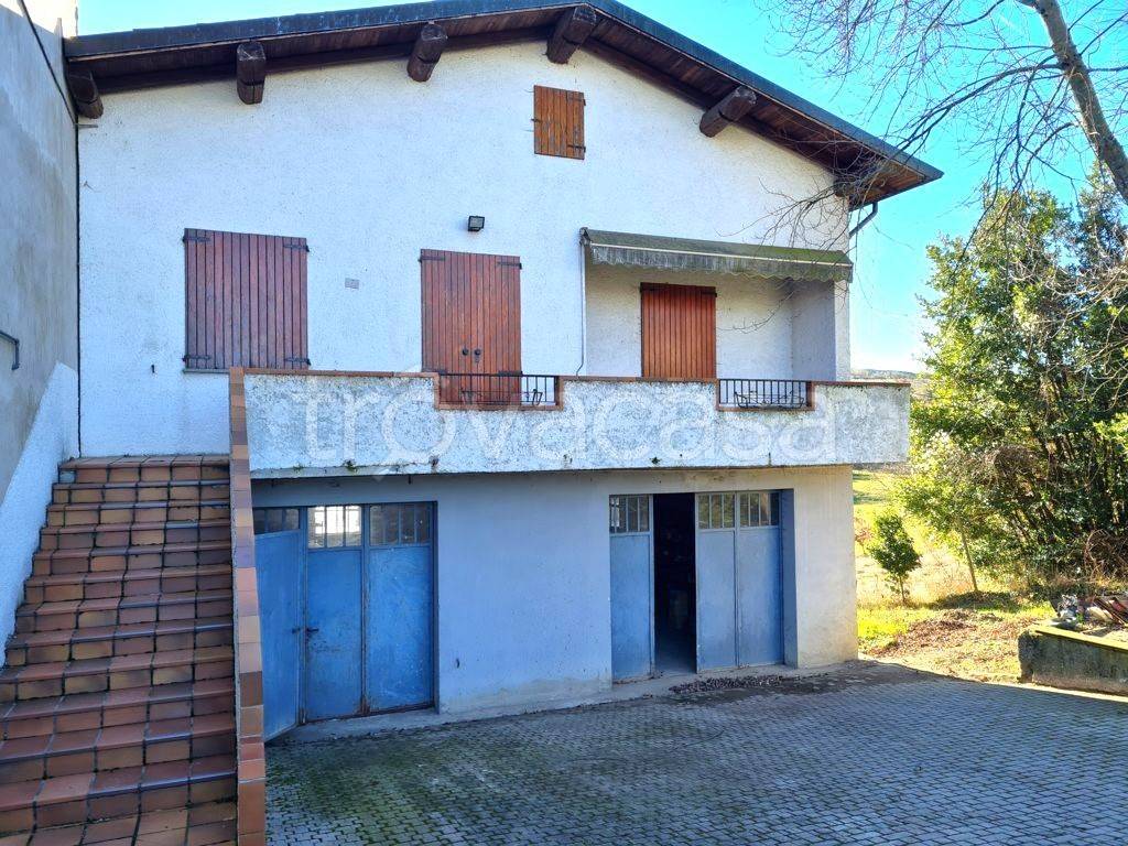 Villa Bifamiliare in vendita a Colli Verdi frazione Pometo Via Tre Venti