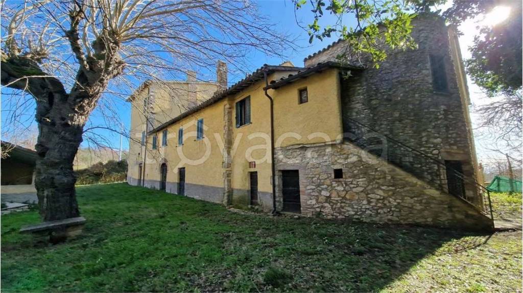 Casa Indipendente in vendita a Massa Martana fraz Castel Rinaldi, 0