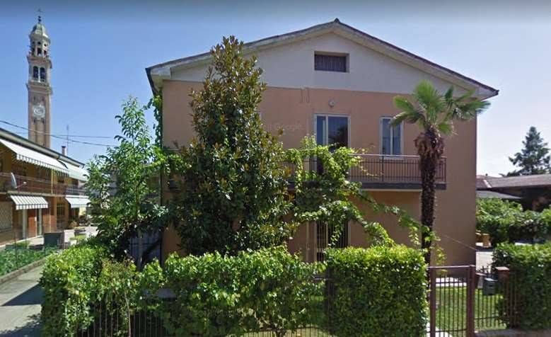 Casa Indipendente in vendita a Borgo Veneto via Trieste