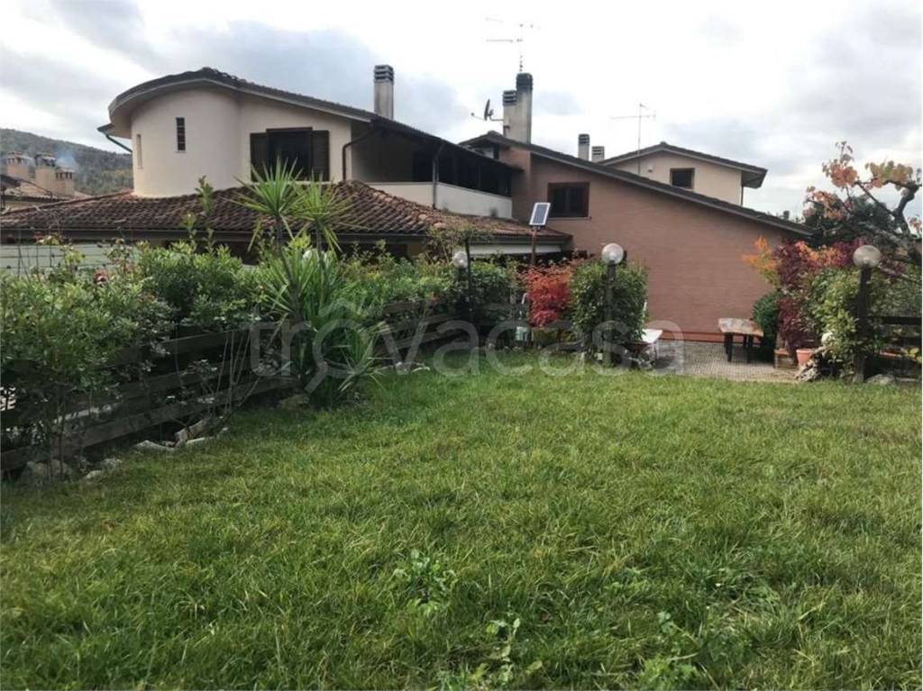 Casa Indipendente in vendita a Perugia della gessara, 0