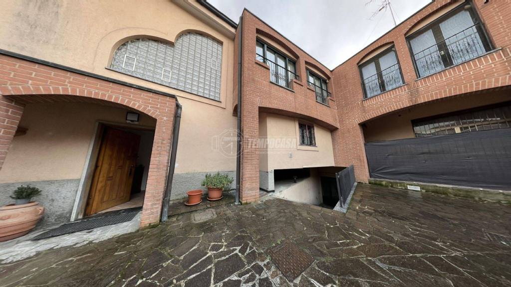 Villa in vendita a Cologno Monzese corso Roma 86