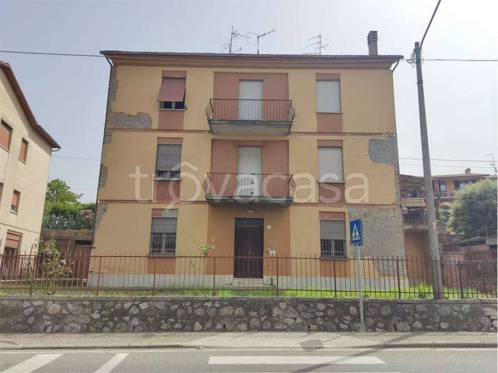 Casa Indipendente in vendita a Baschi della stazione, 24
