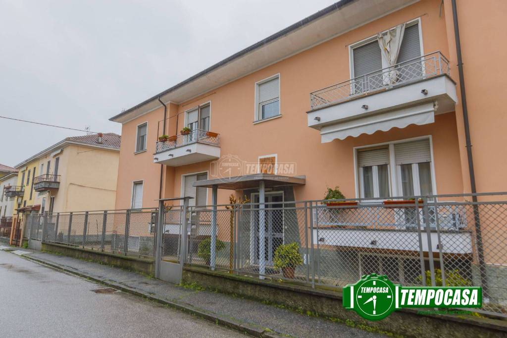 Appartamento in vendita a Pavia via Pietro Talini