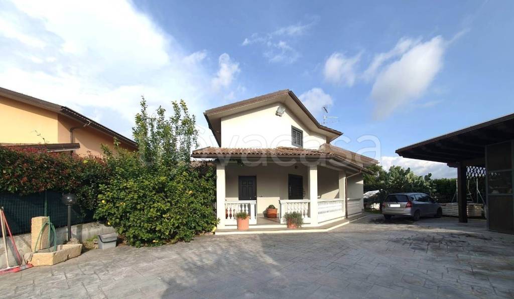 Villa Bifamiliare in vendita a Fiano Romano via Genova, 67/e