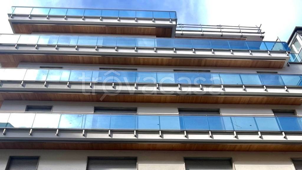 Appartamento in vendita a Cuneo via Michele Coppino, 4, 12100